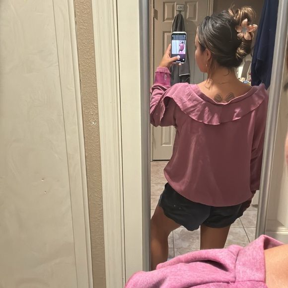 Super soft free people movement ruffle sweatshirt - Picture 3 of 7